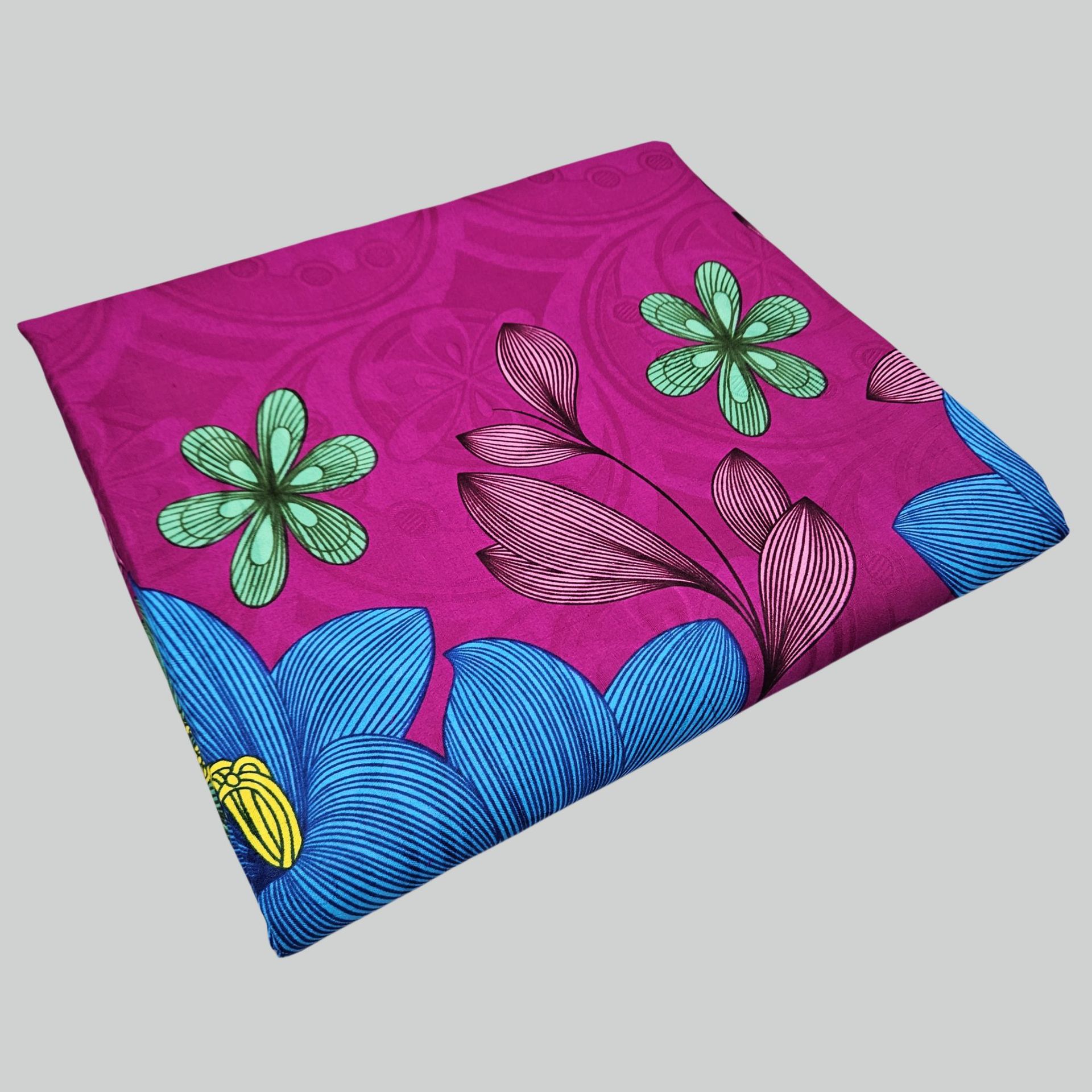 الأزهار المطبوعة على الأرجواني - مراجعة Sewing Batik Fabric وسعره