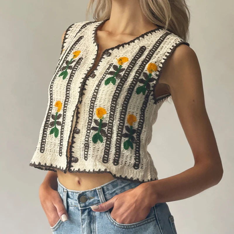 سترة نسائية مطرزة بالزهور من ا - مراجعة Sewing Vest وسعره